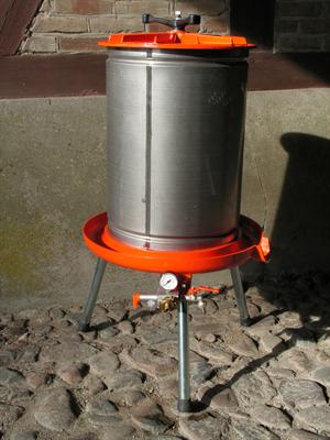 Honningpresse, vandtrykspresse med presses�k, 80 l.